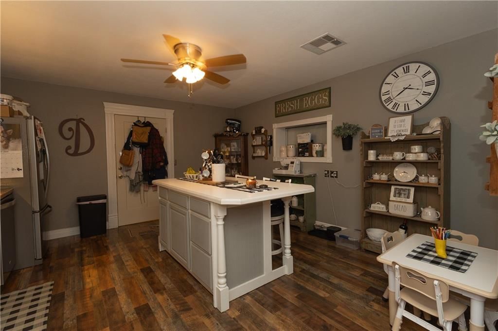 710 Main Street — photo 20