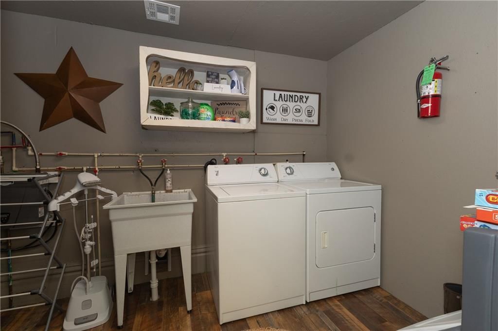 710 Main Street — photo 34