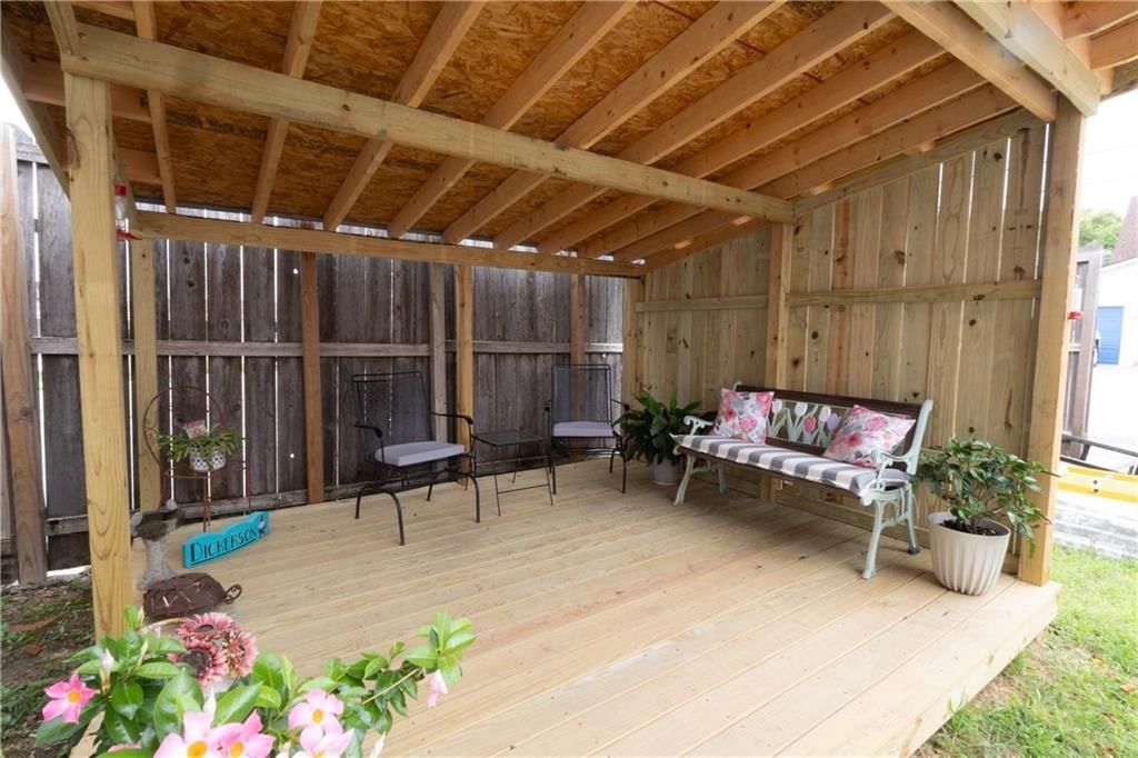 710 Main Street — photo 37