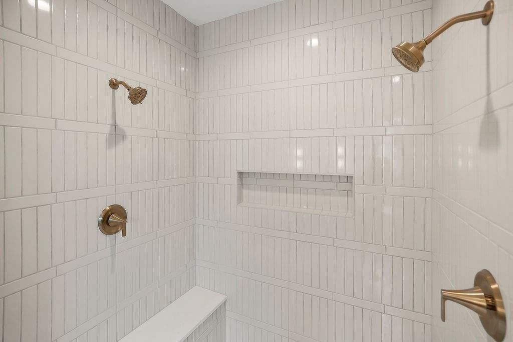 15564 W 168th Terrace — photo 32