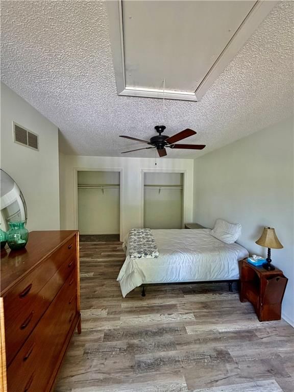 1302 Laurel Street — photo 14
