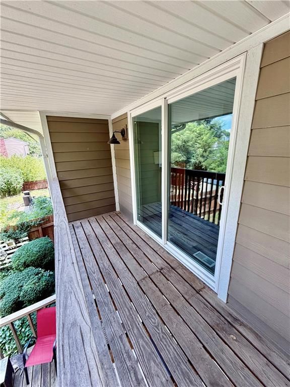 1302 Laurel Street — photo 16