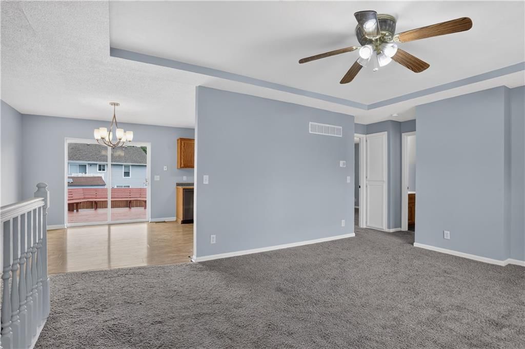 806 Garnet Circle — photo 3