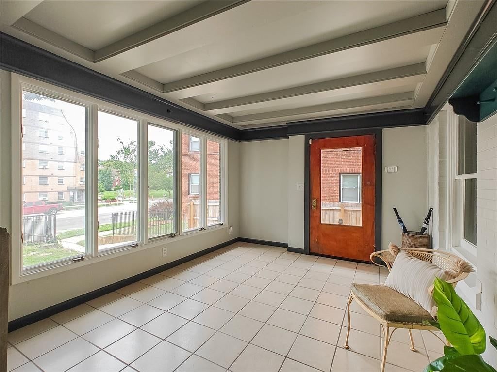 Photo 13 of 81 - 710 E Armour Boulevard, Kansas City, MO 64109