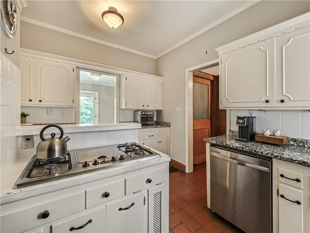 Photo 38 of 81 - 710 E Armour Boulevard, Kansas City, MO 64109