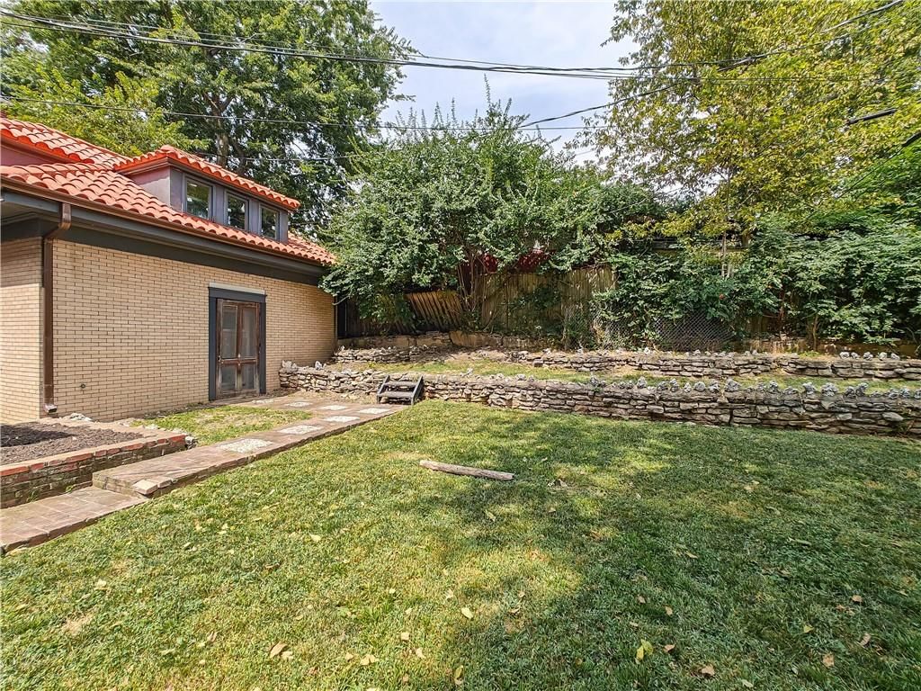 Photo 76 of 81 - 710 E Armour Boulevard, Kansas City, MO 64109