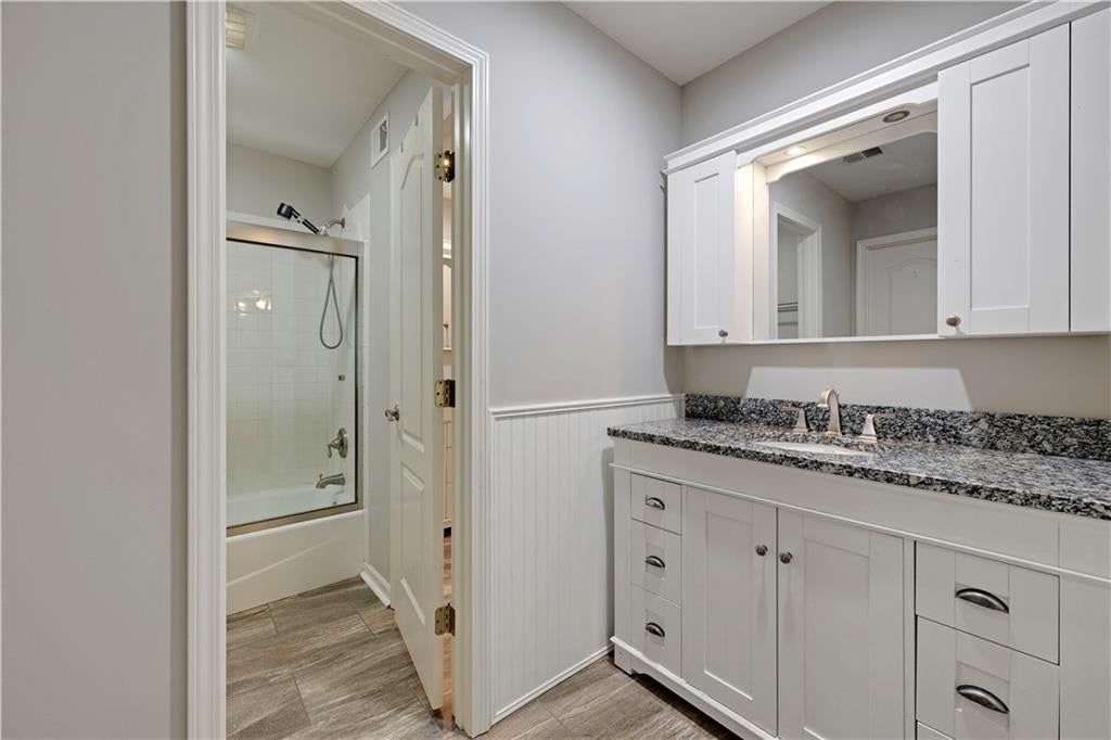 14904 Woodson Street — photo 18