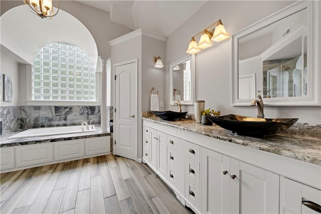 14904 Woodson Street — photo 22