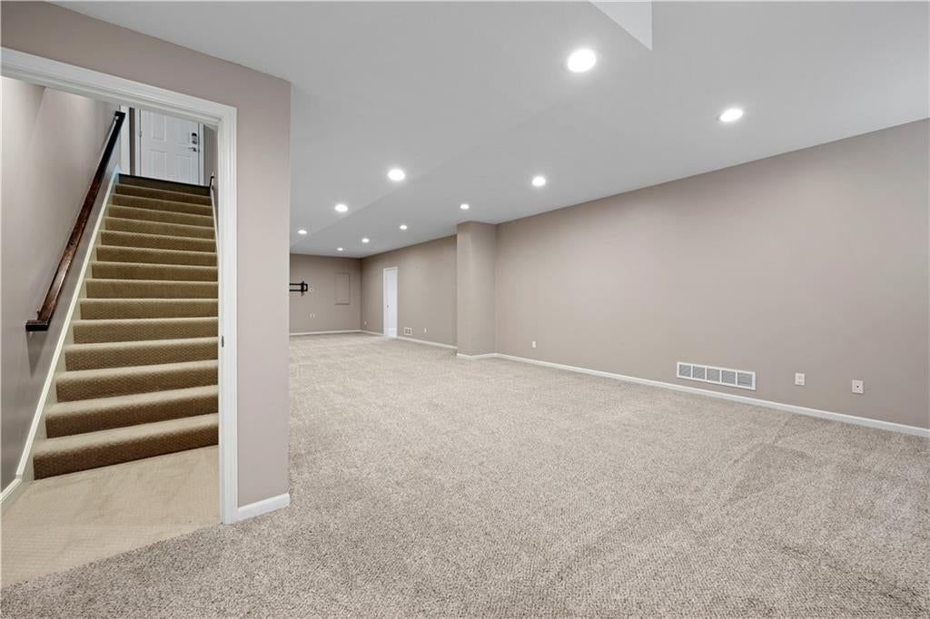 14904 Woodson Street — photo 28