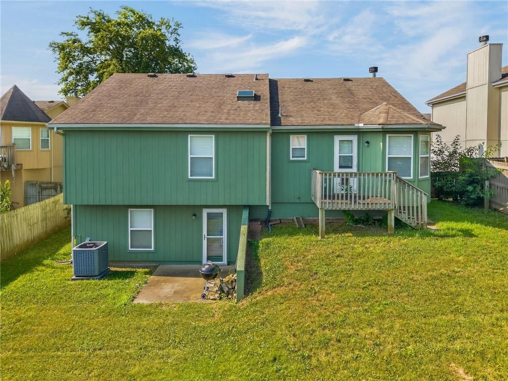 208 NW 112TH Terrace — photo 3