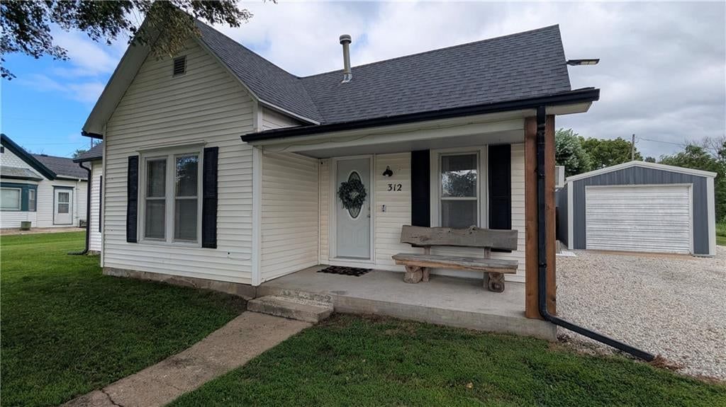 312 S Sycamore Street — photo 26