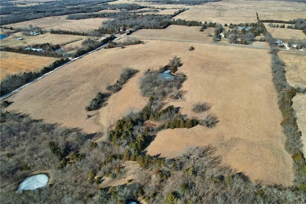 000 Valley Road — photo 4
