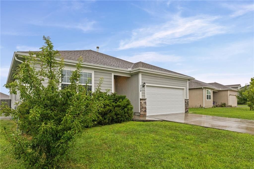 734 S Cypress Street — photo 3