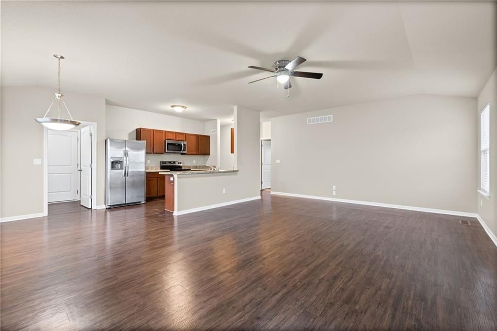 734 S Cypress Street — photo 6