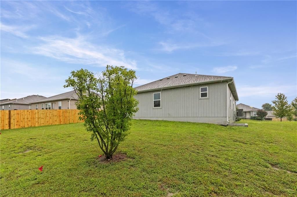 734 S Cypress Street — photo 29