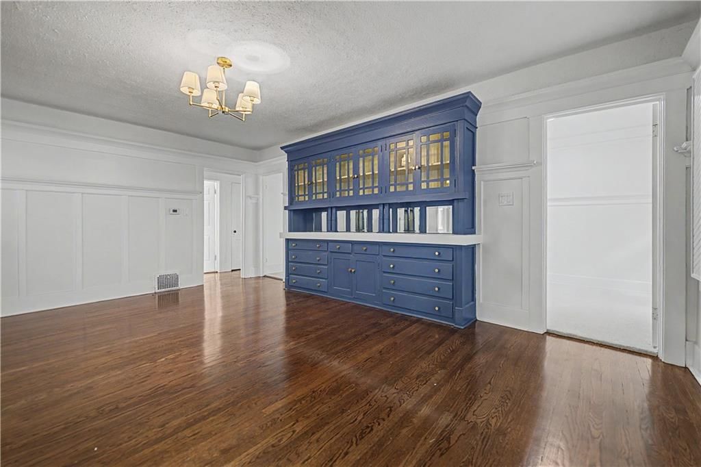 5633 Harrison Street — photo 3