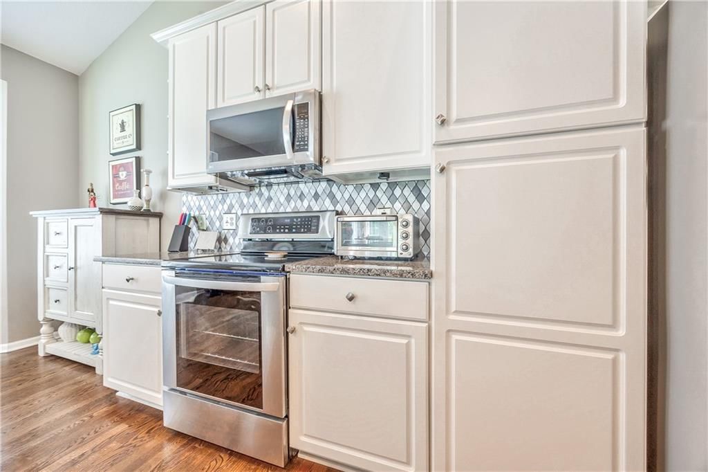 14453 W 126th Street — photo 15