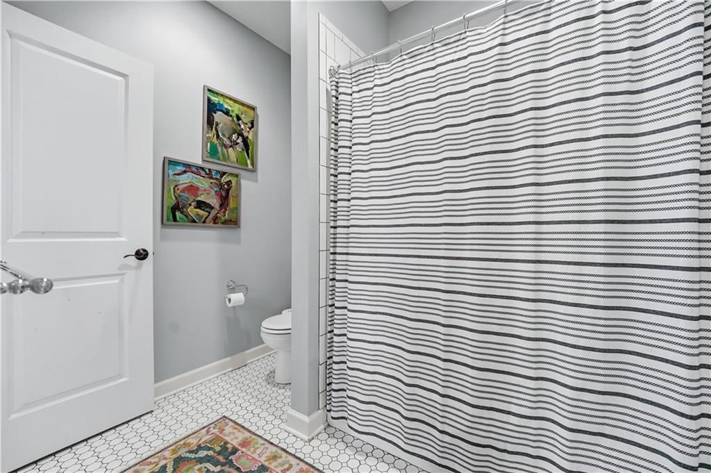 3835 W 180th Terrace — photo 41