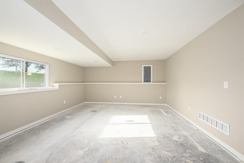 15589 Sheridan Court — photo 11