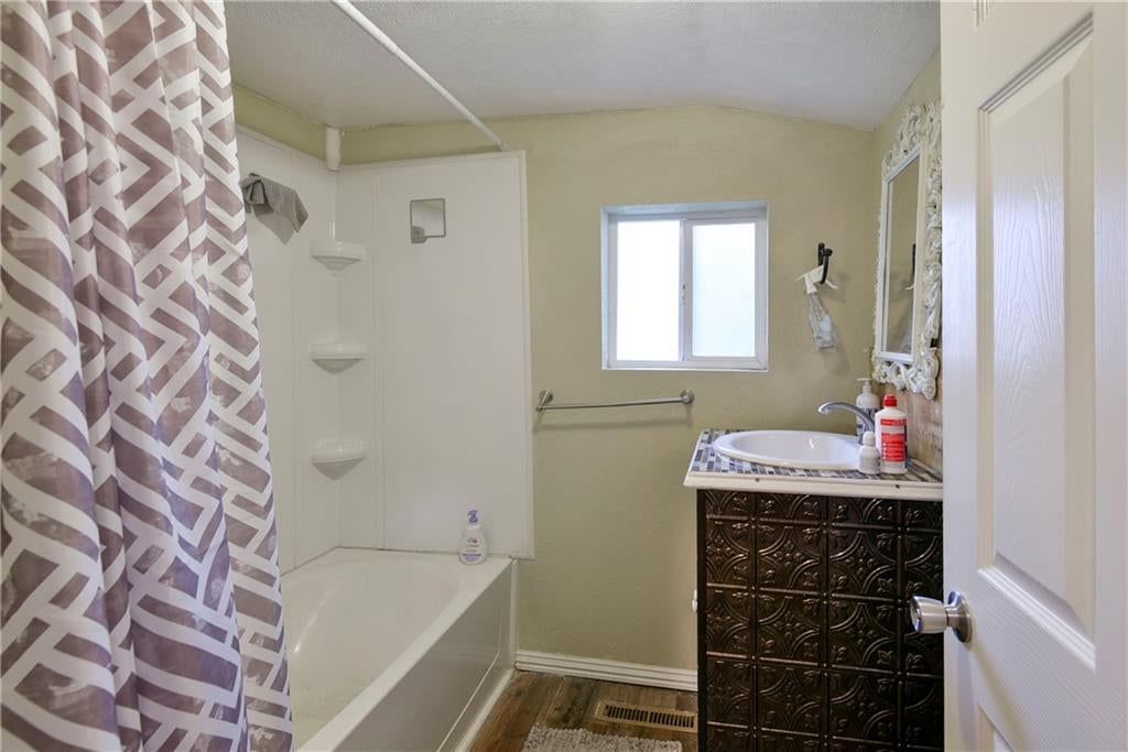407 S Clarke Avenue — photo 11
