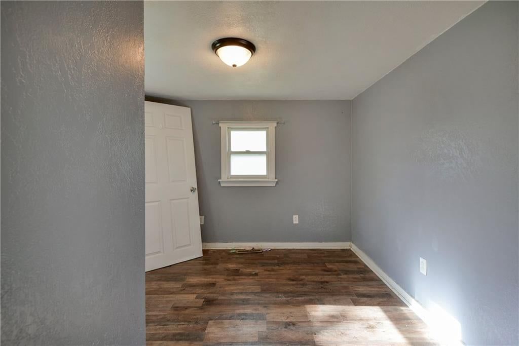 407 S Clarke Avenue — photo 15