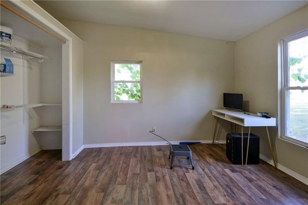 407 S Clarke Avenue — photo 17