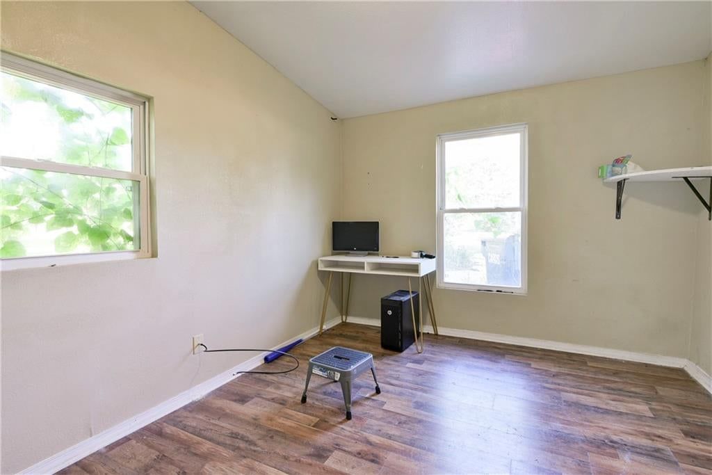 407 S Clarke Avenue — photo 18