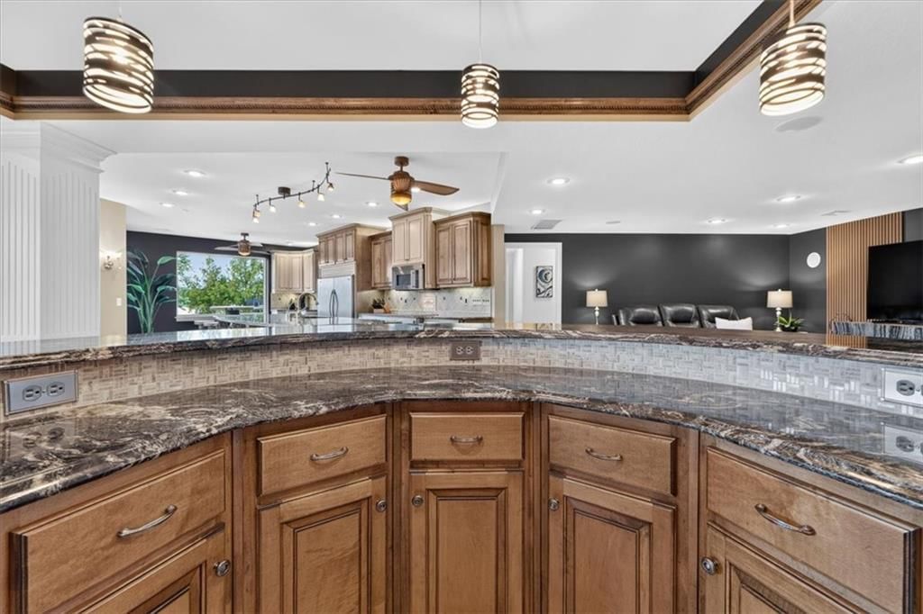113 Lighthouse Point — photo 82