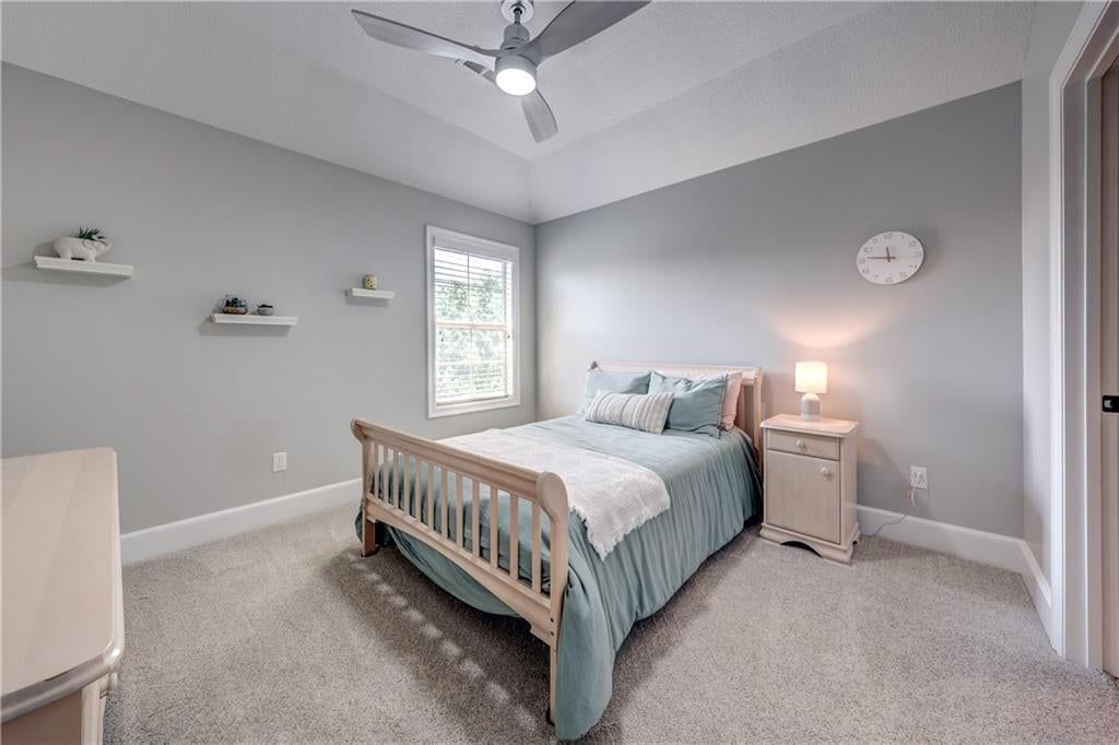 11515 W 165th Terrace — photo 34