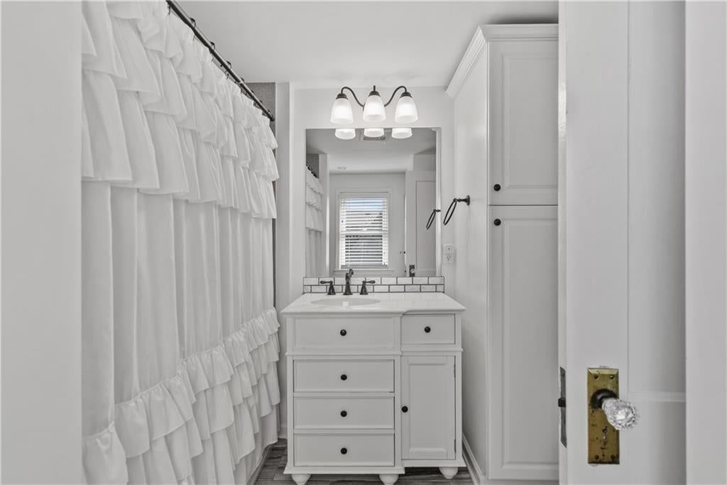 1260 W 72nd Street — photo 24