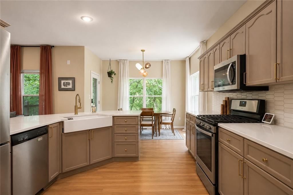 3401 NW 85th Court — photo 9