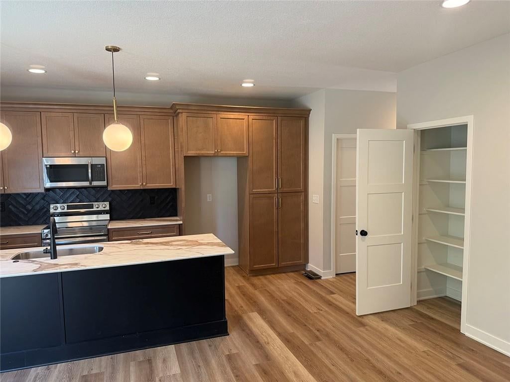 506 NW 15th Street — photo 6