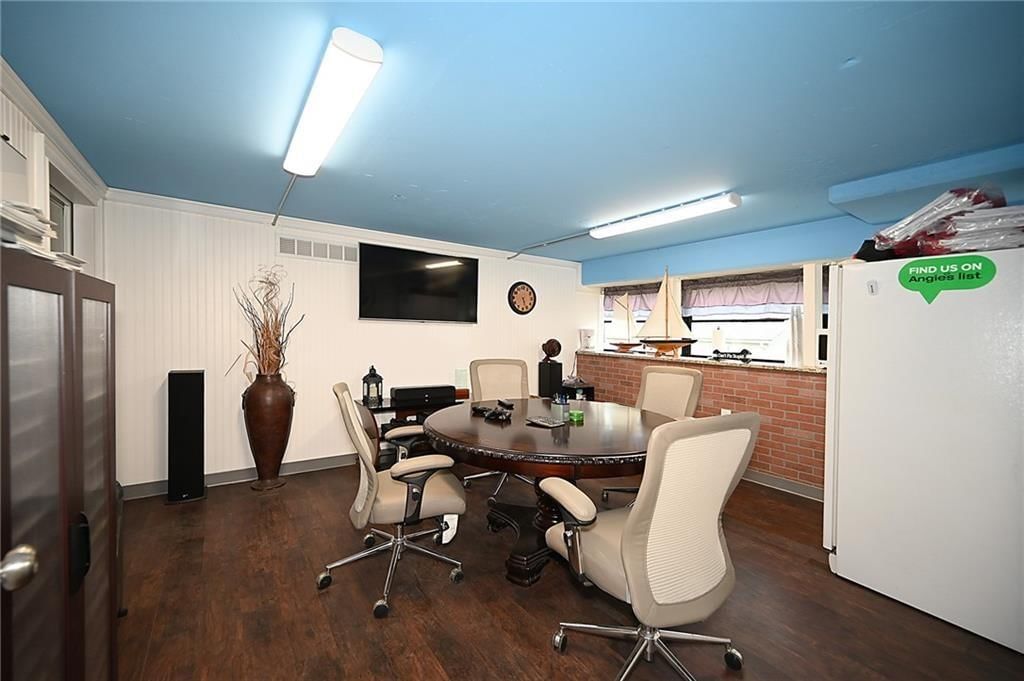 205-207 W Brasfield Street — photo 4