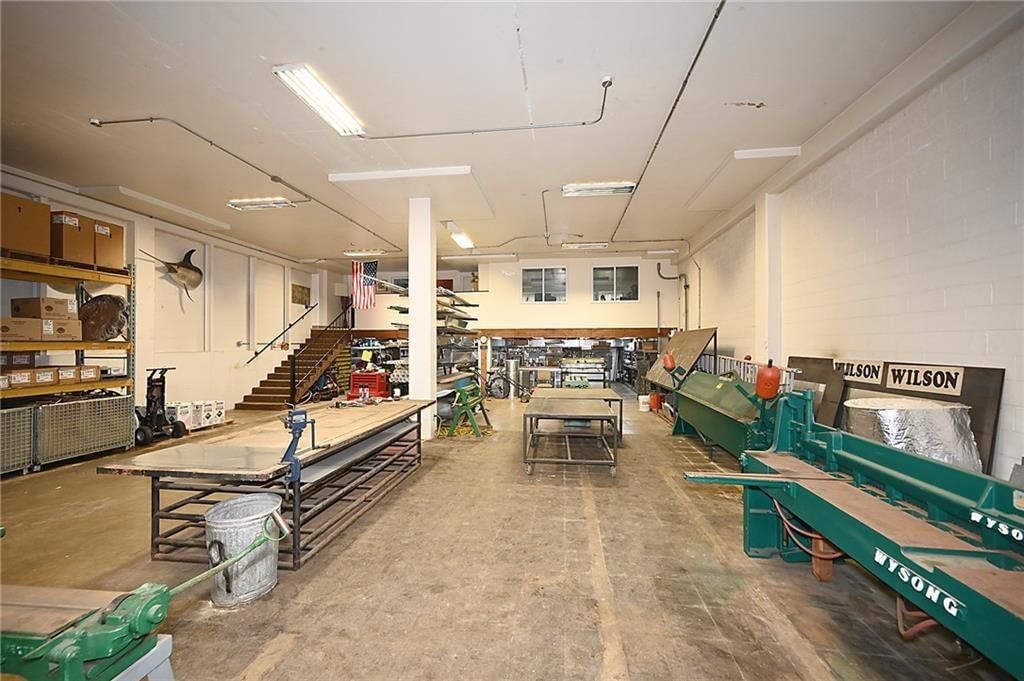 205-207 W Brasfield Street — photo 10