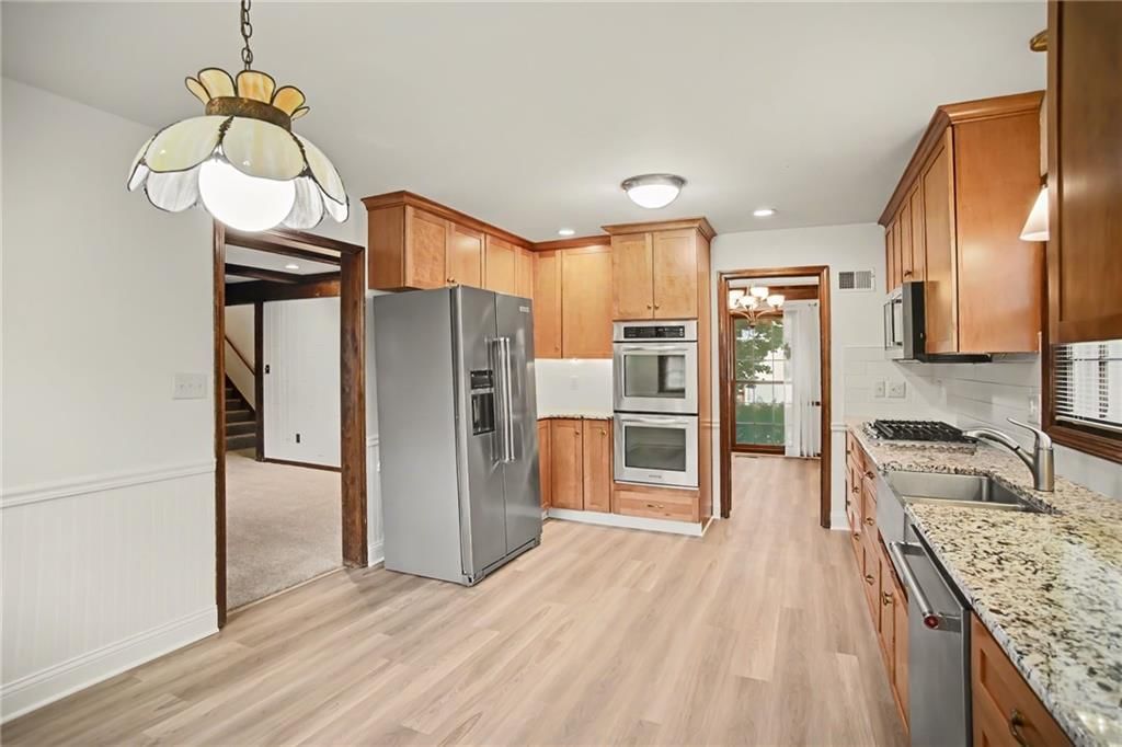 12904 W 70th Terrace — photo 10