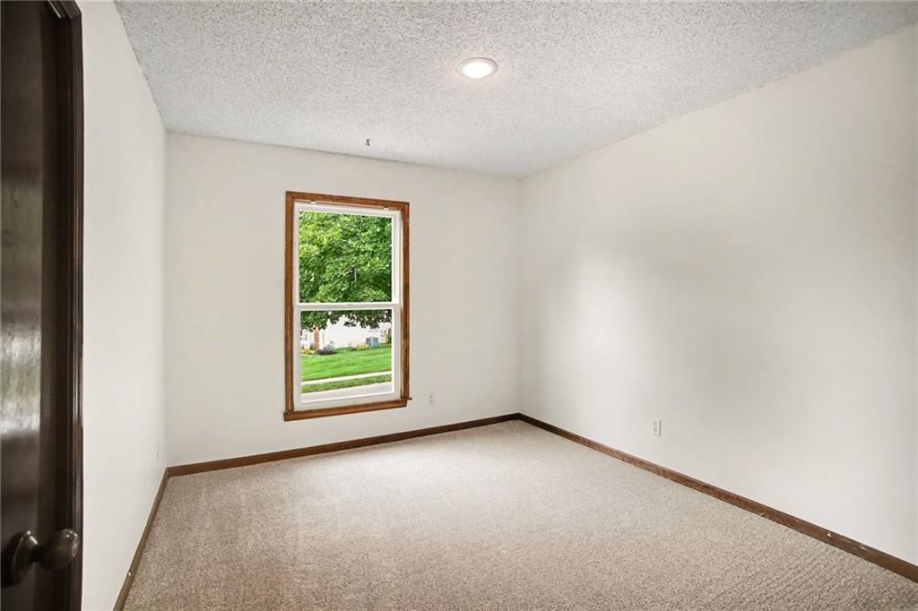 12904 W 70th Terrace — photo 16