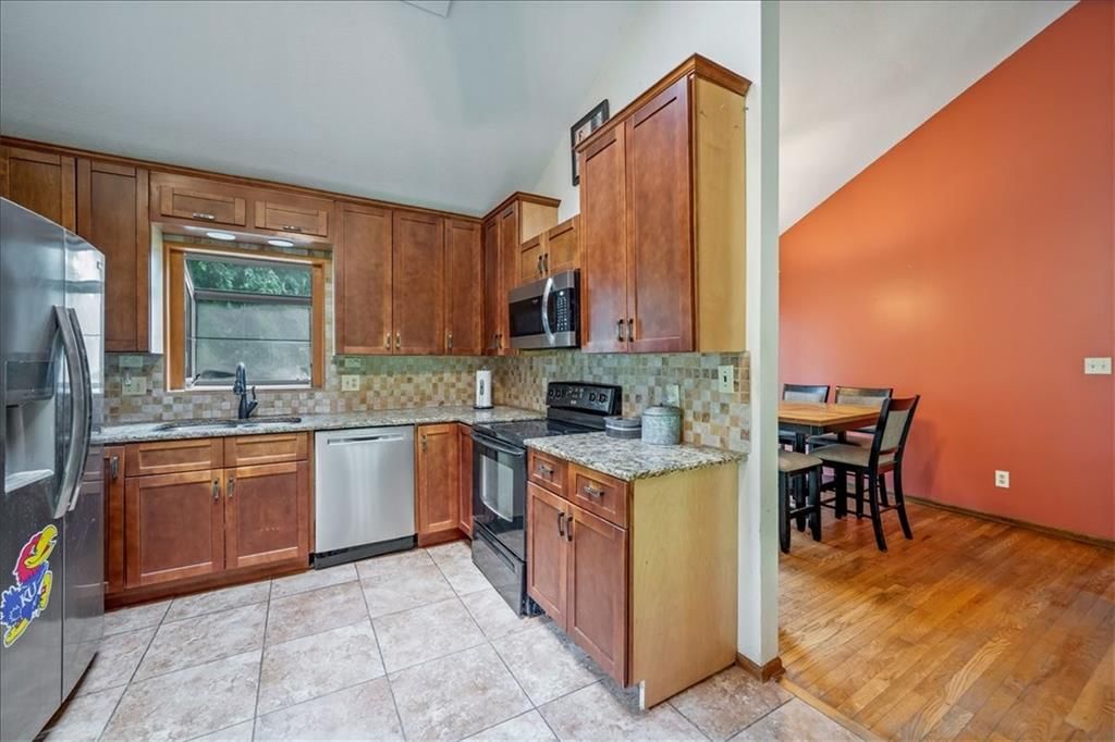 6908 Millridge Street — photo 10