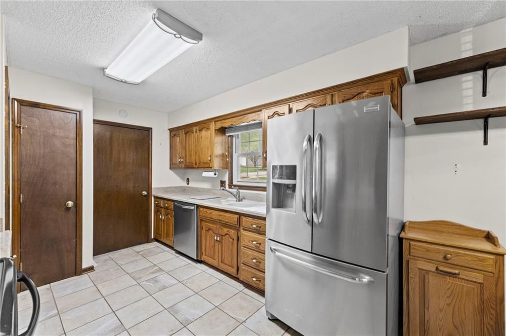 8210 N Virginia Avenue — photo 14