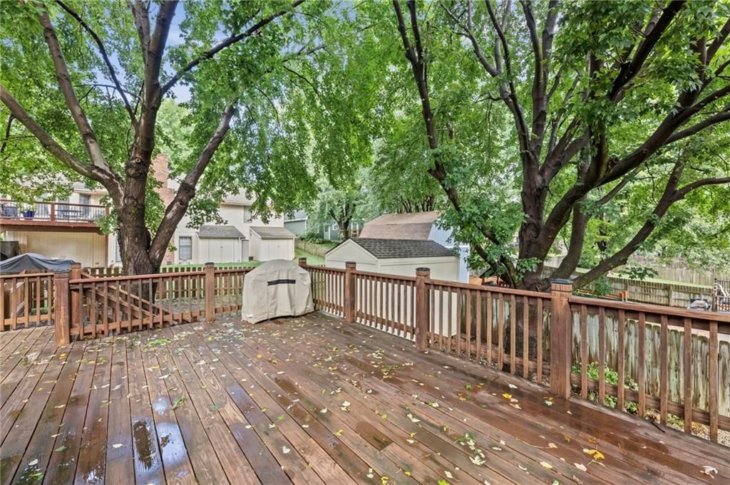8210 N Virginia Avenue — photo 39