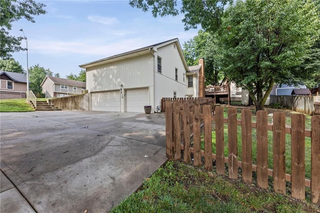 8210 N Virginia Avenue — photo 48