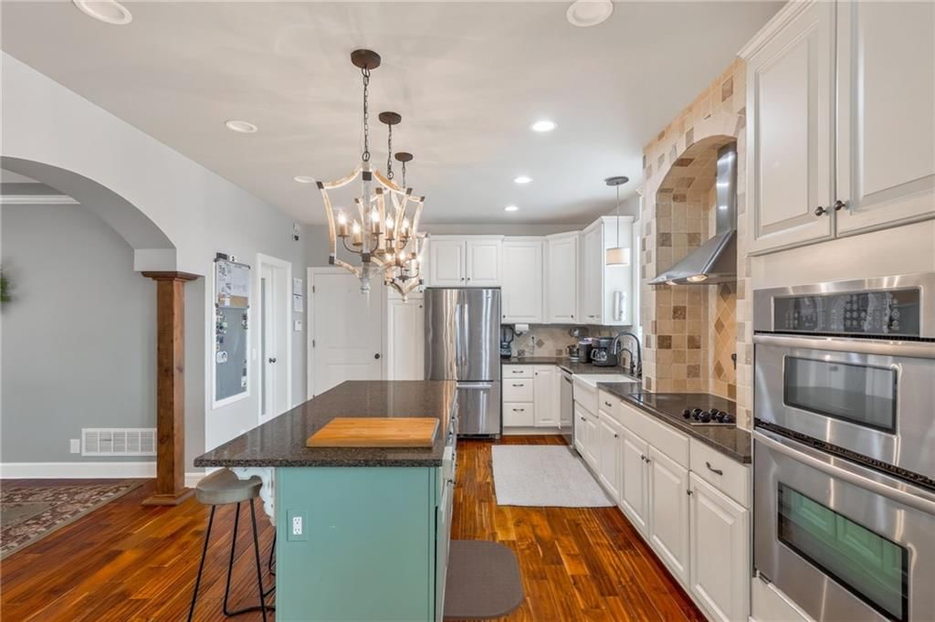 1403 Paxton Street — photo 43