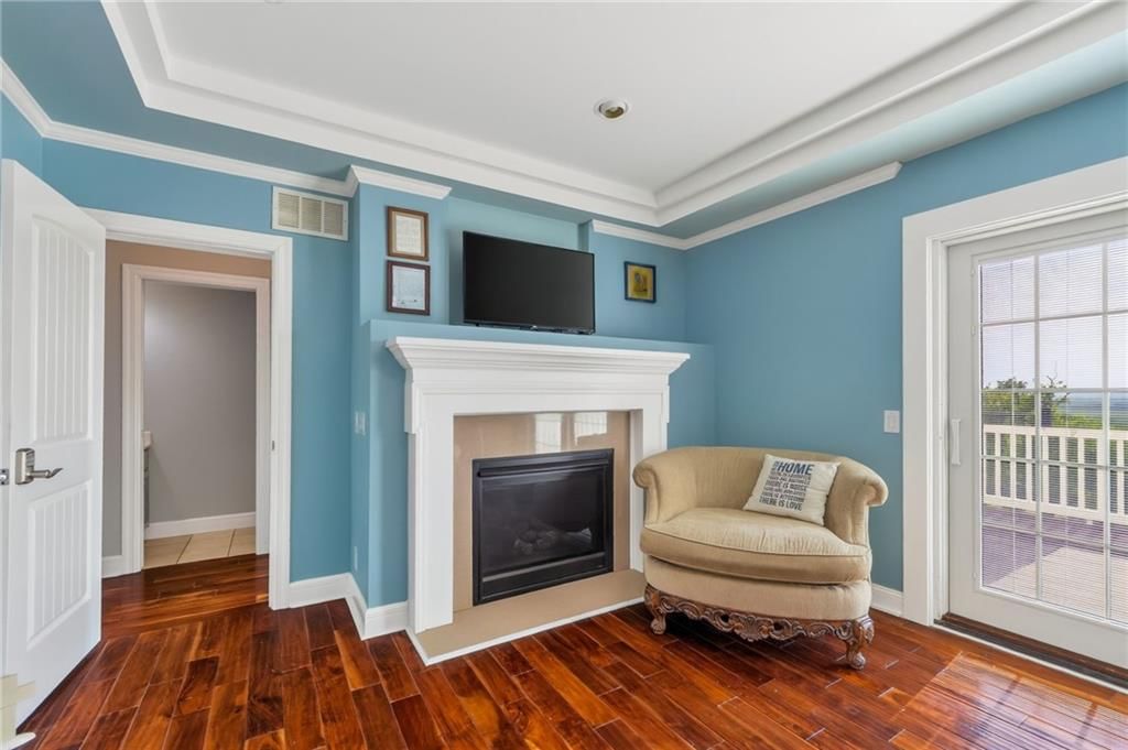 1403 Paxton Street — photo 49