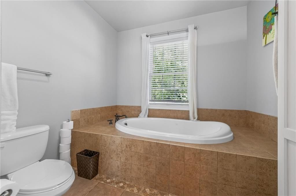 1403 Paxton Street — photo 52