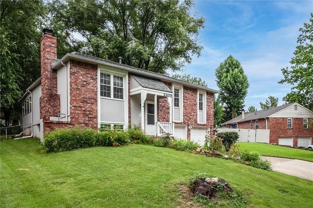 2409 NW Salem Court — photo 2