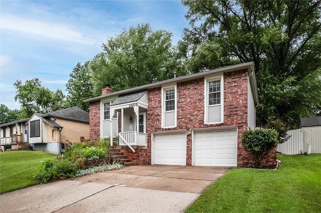 2409 NW Salem Court — photo 3
