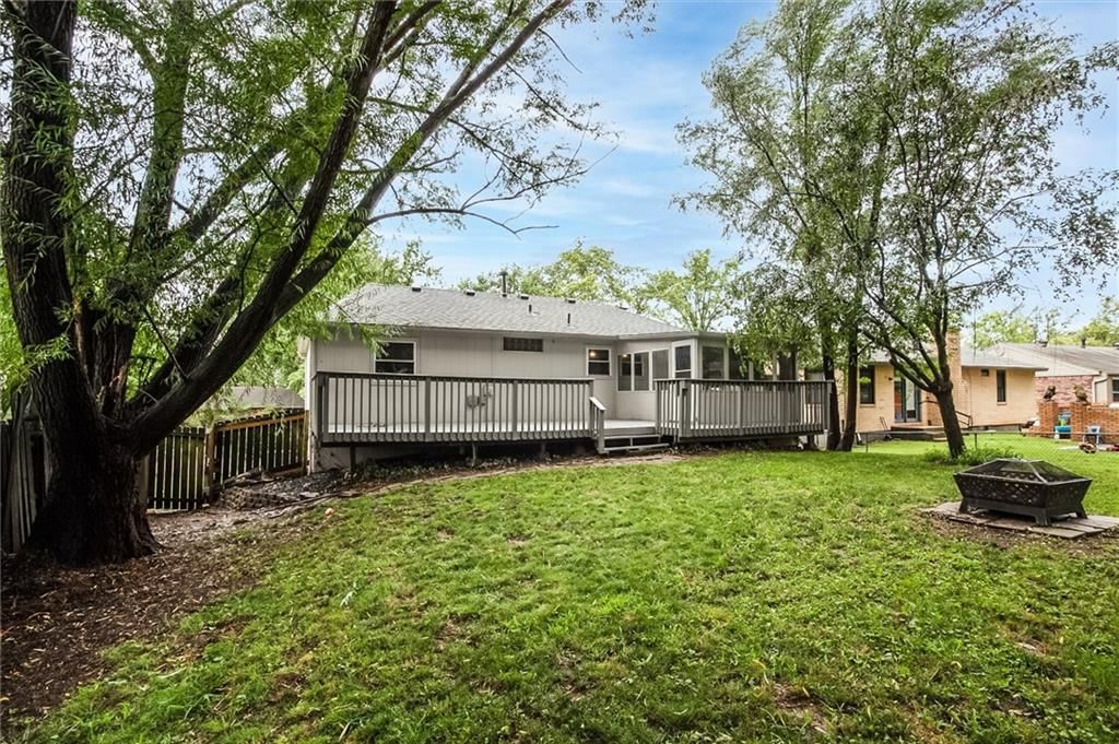 2409 NW Salem Court — photo 27