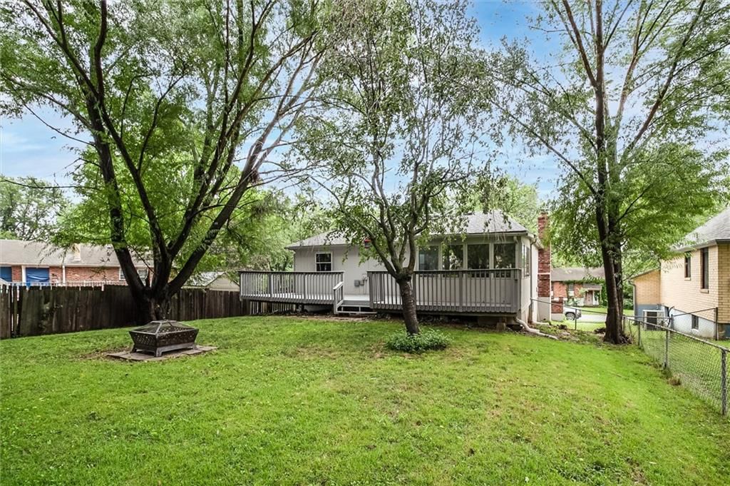 2409 NW Salem Court — photo 29