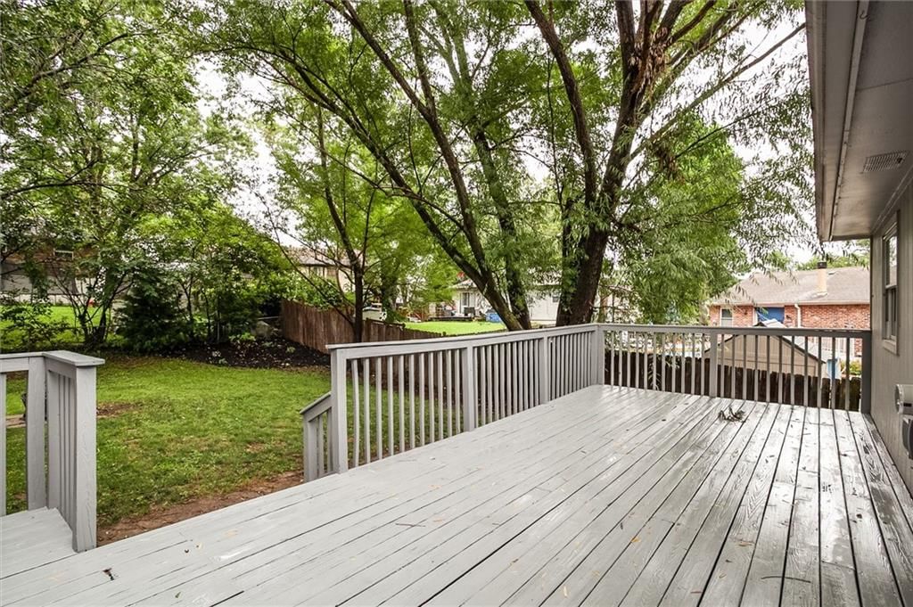 2409 NW Salem Court — photo 30