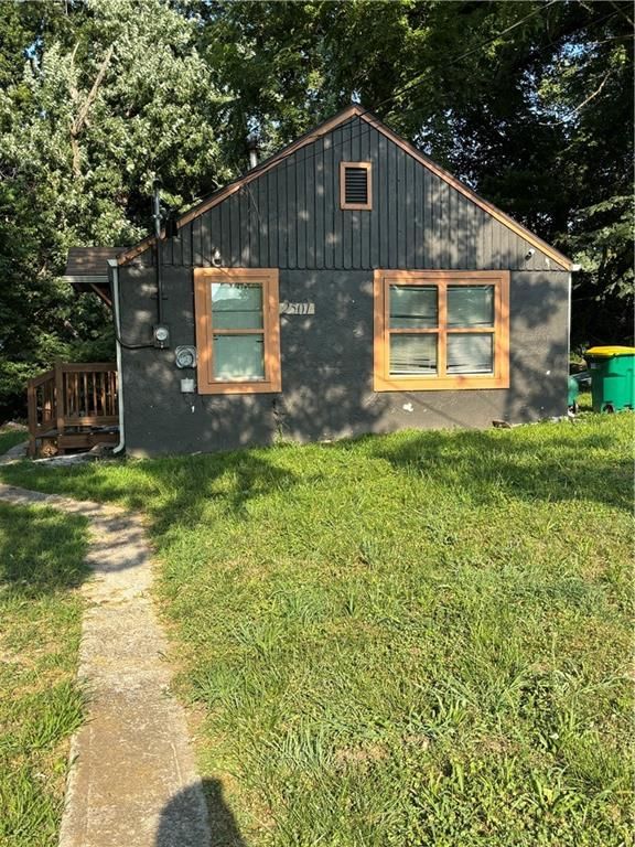 2501 N 35th Street — photo 2