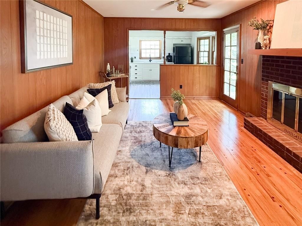 6411 W 69th Street — photo 3